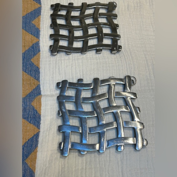 1980s Vintage Stainless Steel Silver Woven Metal Trivet Easy Hang Small Space - Picture 11 of 16